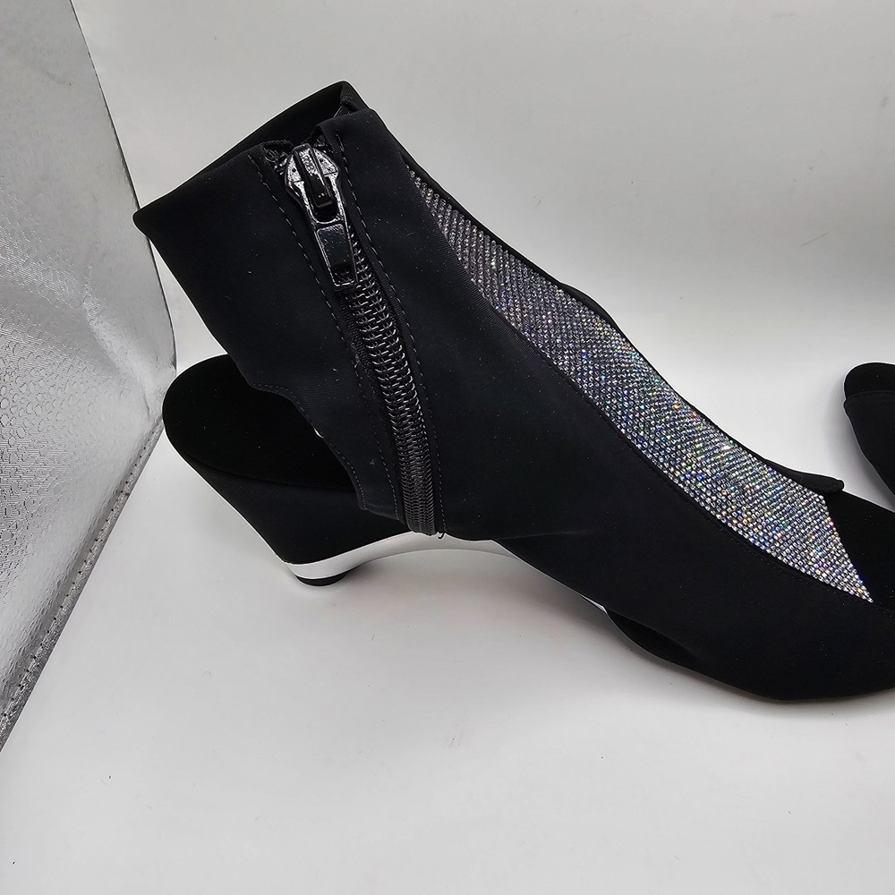 NIB Onex Women's Gabriella Heels Black/Silver Size 9 Onex recommends sizing up - Picture 7 of 8